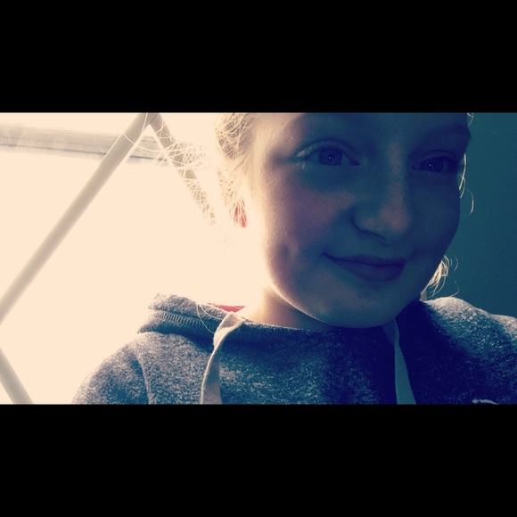 Meet your Posher, Abby - Picture 1 of 1